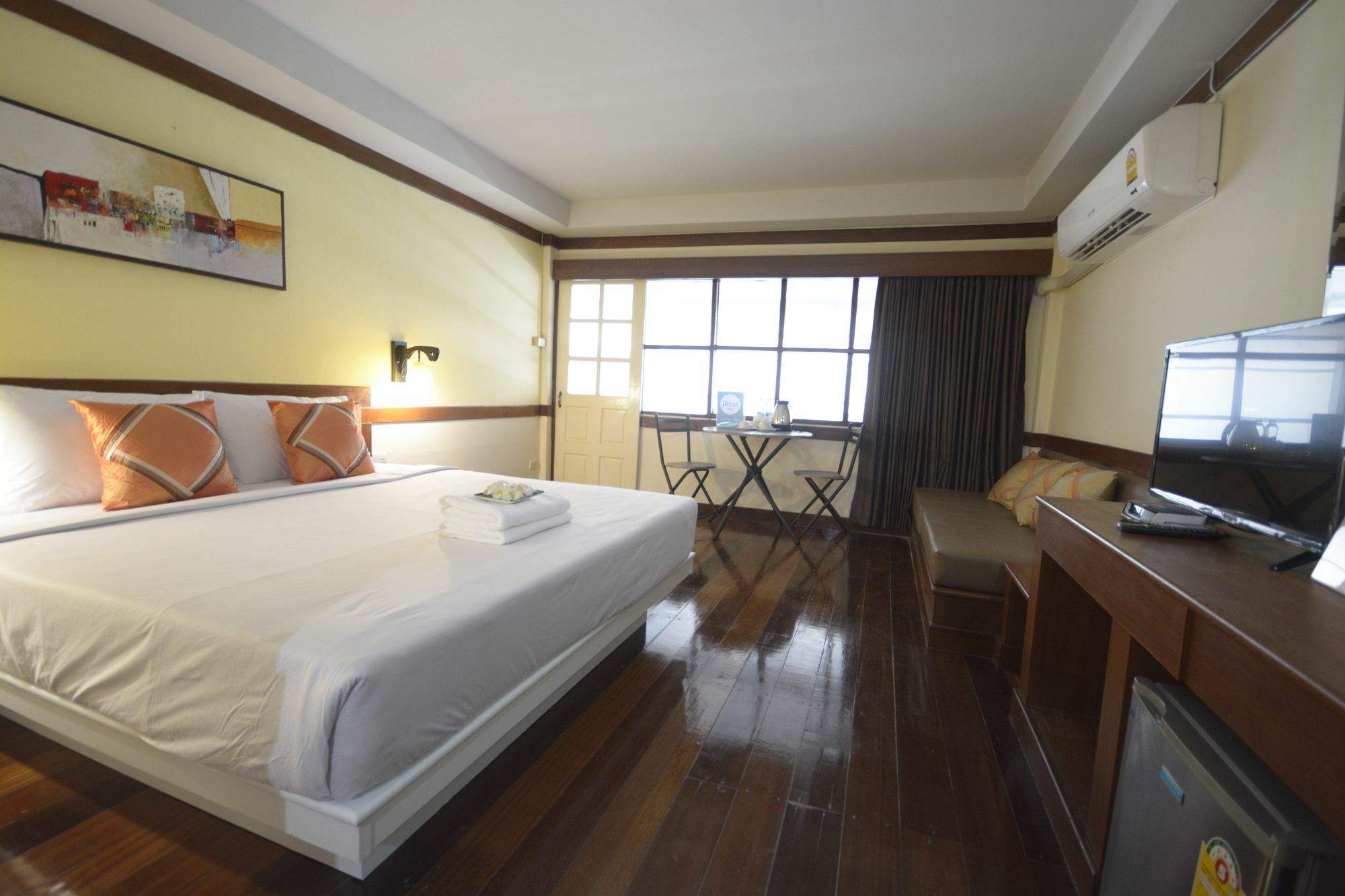 Irest Ao Nang Seafront Vandrehjem Eksteriør billede