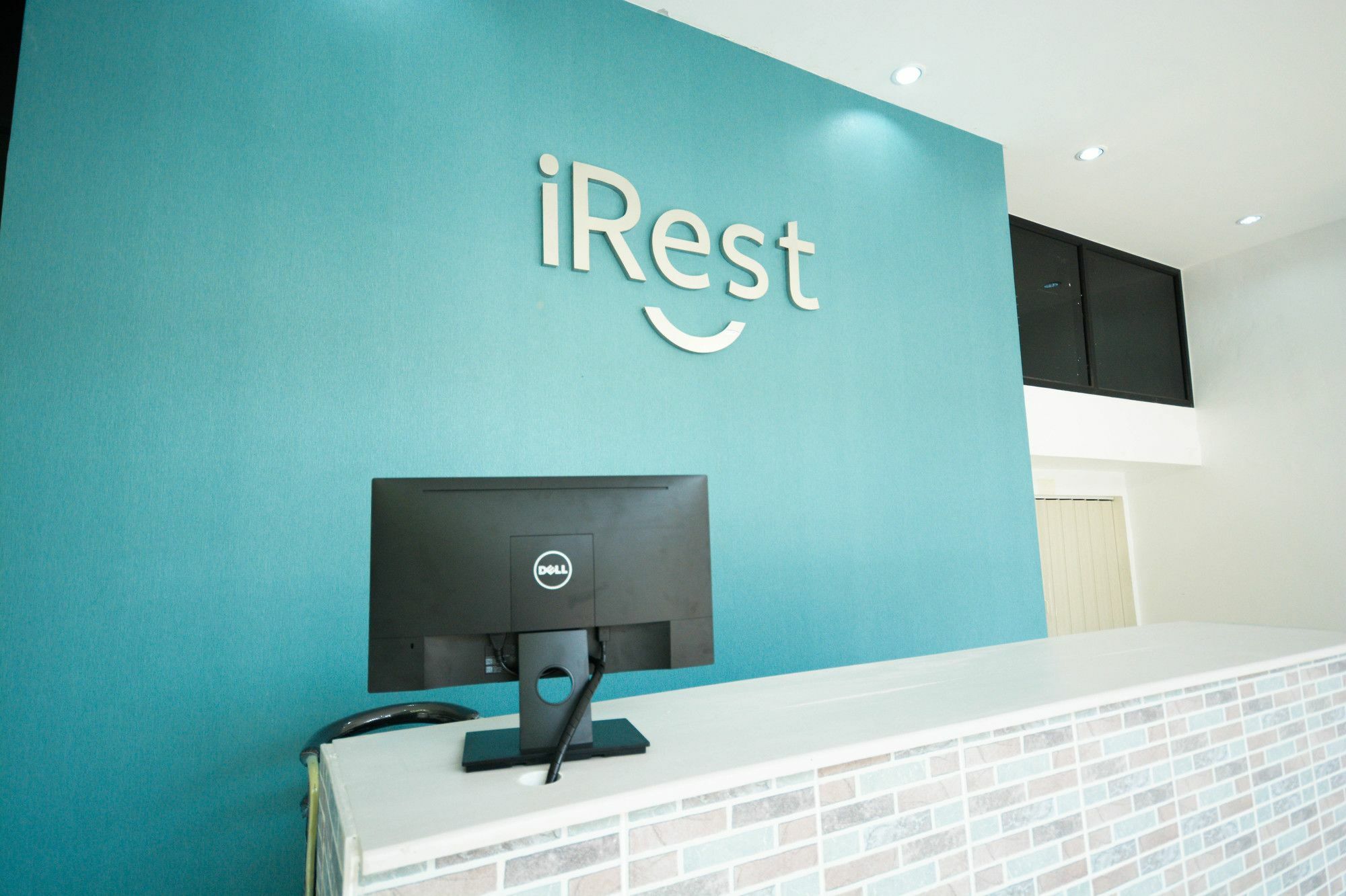 Irest Ao Nang Seafront Vandrehjem Eksteriør billede