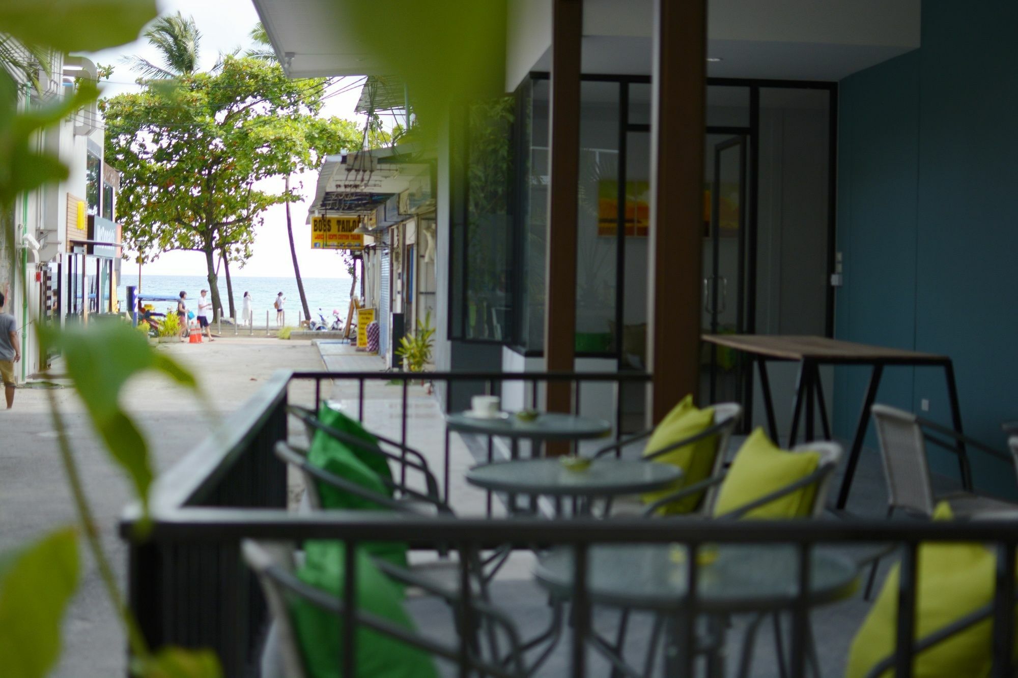 Irest Ao Nang Seafront Vandrehjem Eksteriør billede